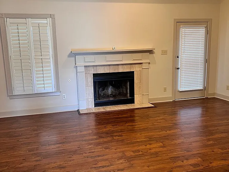 8706 Twelve Oaks Ln — Photo 3