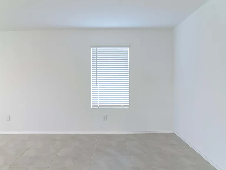 404 Dewberry St — Photo 10