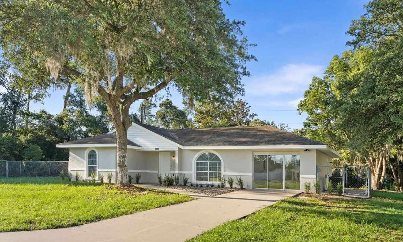3 bed, 1214 sqft, $1,790 — Photo 3