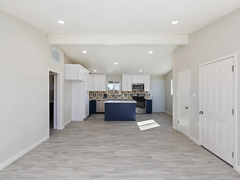 5951 Rose Ellen Ave — Photo 3