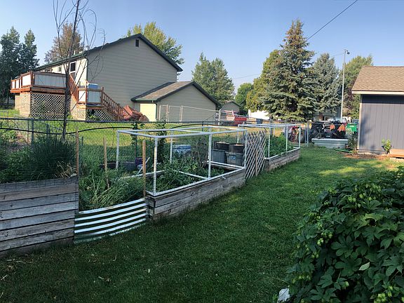 5th image of 102 N Yellowstone Ave