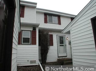 848 Woodgate Dr, Saint Paul, MN 55127
