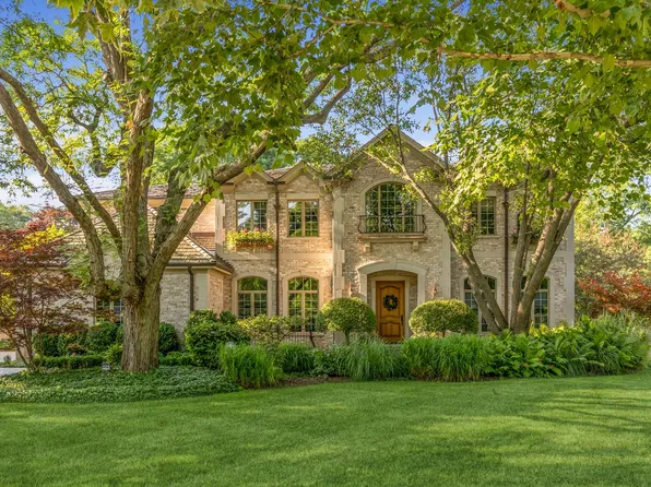 1575 Hickory Ln, Winnetka, IL 60093