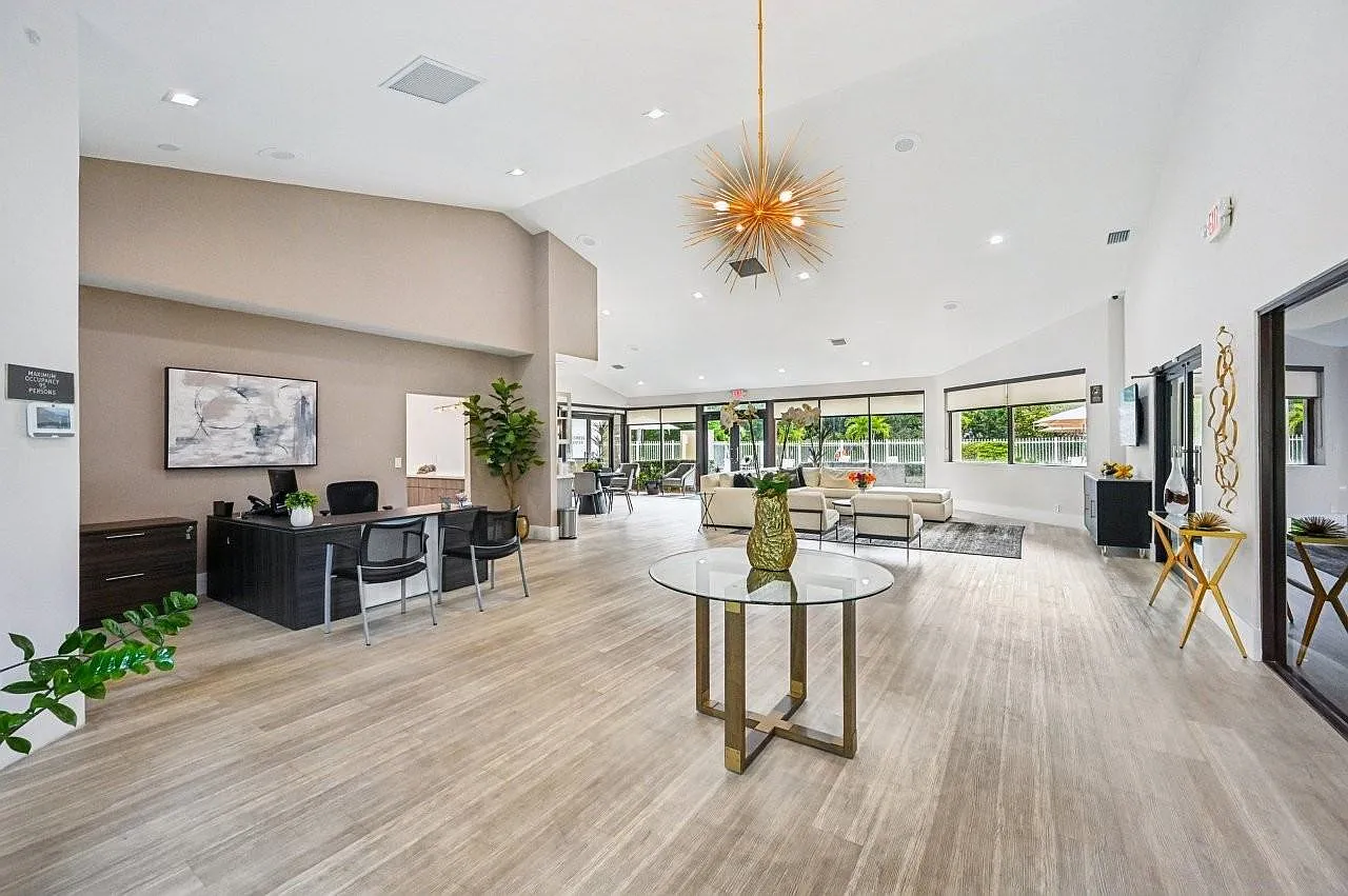 Legacy at Palm Aire — Photo 2