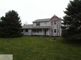 1494 S Royston Rd, Eaton Rapids, MI 48827