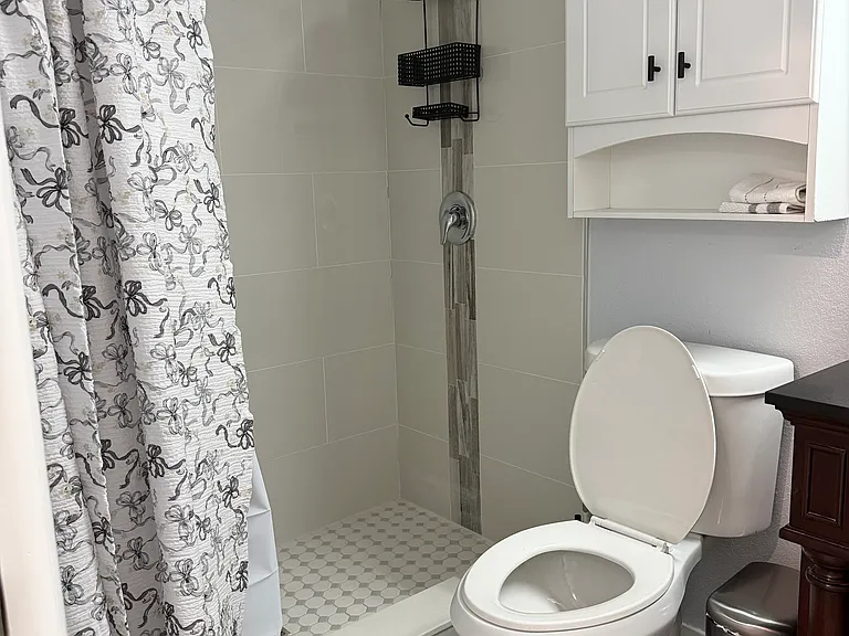 6226 Glenwood Dr — Photo 9