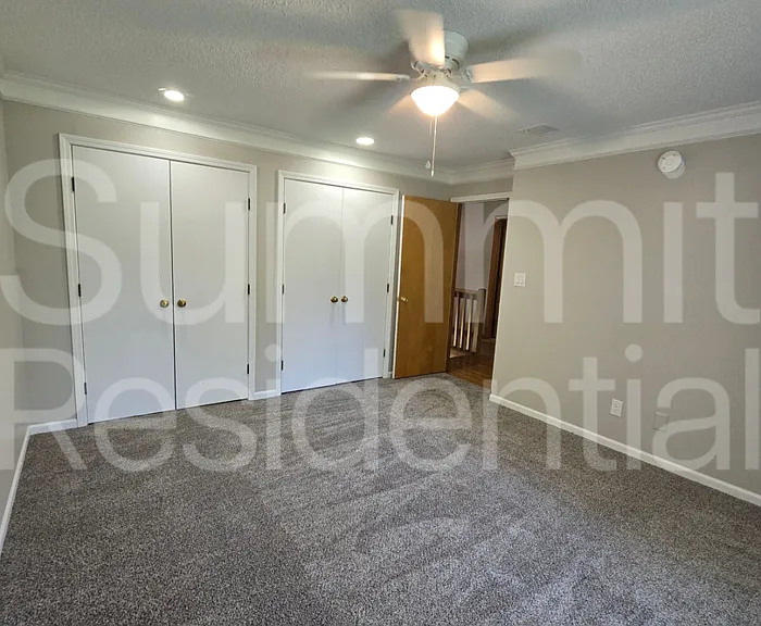 6636 W 152nd St — Photo 5