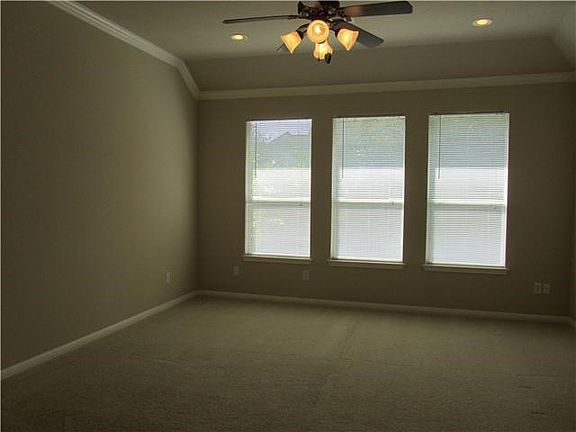 5th image of 16309 Almaden Dr