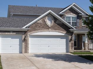 307 Wild River Ct, Saint Paul, MO 63366