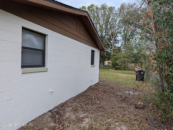 2nd image of 4725 ROANOKE Boulevard