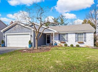 466 Green Meadows Dr W, Powell, OH 43065