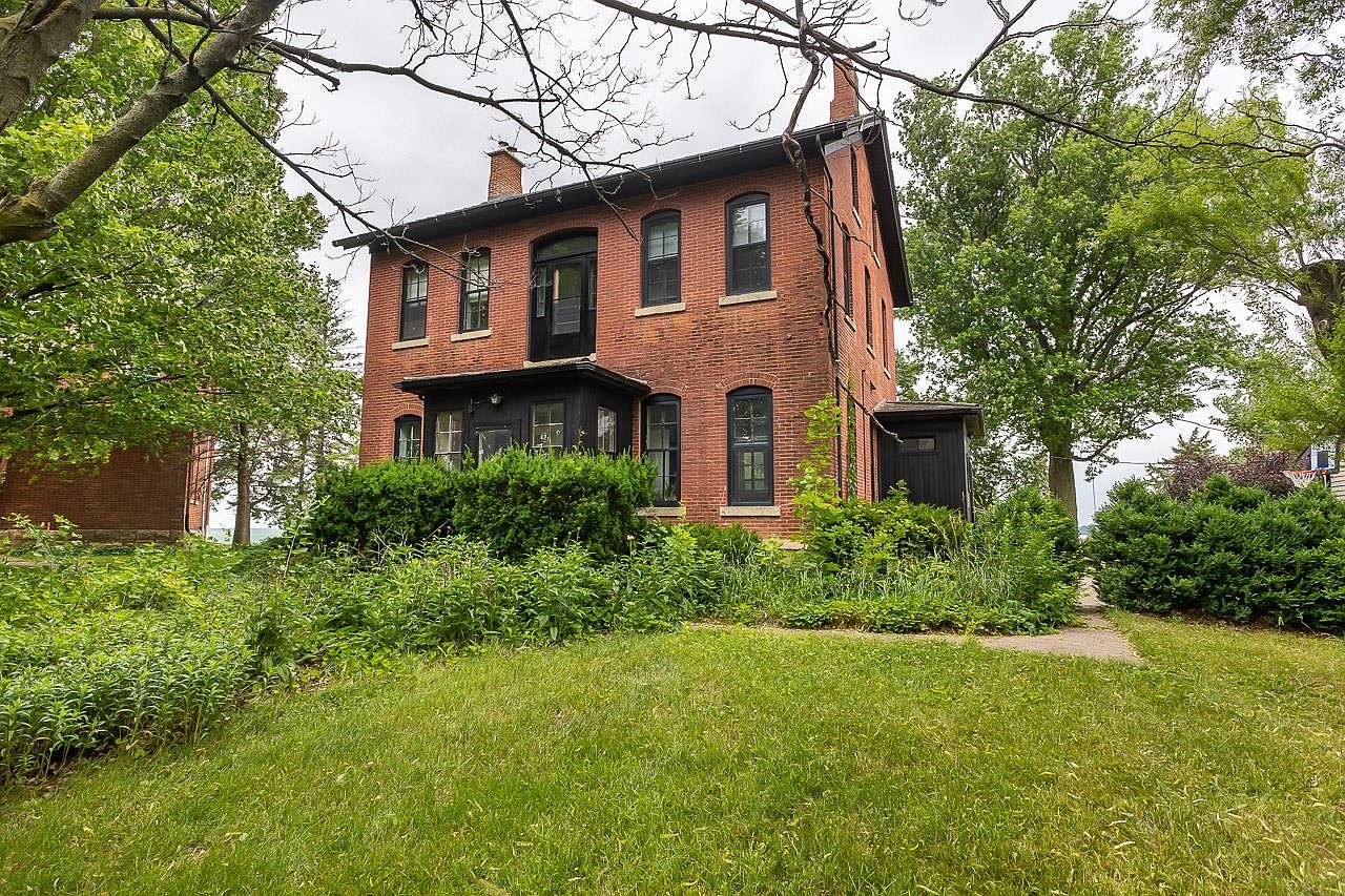 34257 230th Ave, La Motte, IA 52054 Zillow