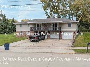 1000 W McKinley Ave, Little Chute, WI 54140