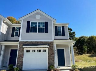 8021 Murray Branch Dr, Charlotte, NC 28216