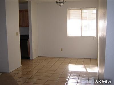 5th image of 808 S Langley Ave