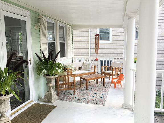 4th image of 5 Larsen Ave