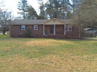 101 Greenway Dr, Greenwood, SC 29649