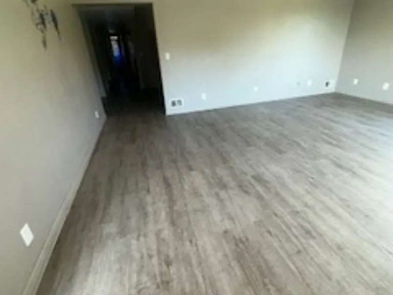 623 Clifton Dr — Photo 2