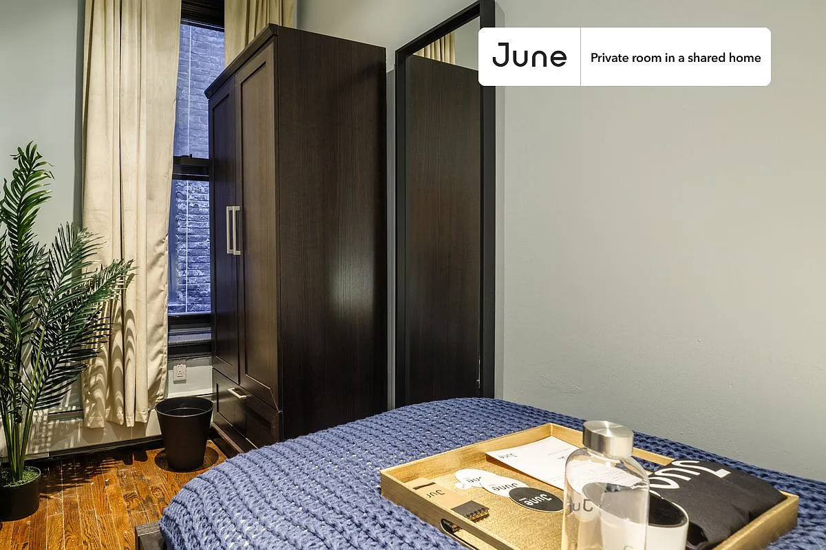 Twin bedroom in 4 bed/2 bath home in Upper East Side #157 C — Photo 2