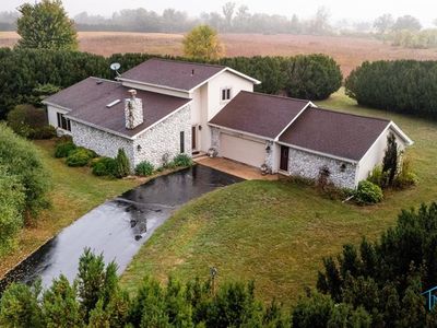 19330 Tuller Rd, Bowling Green, OH, 43402