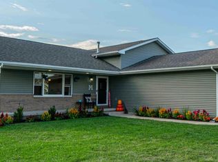 228 Juniper St NW, Demotte, IN 46310