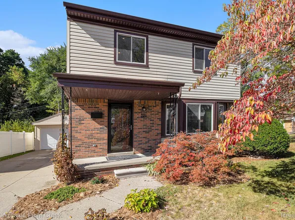 321 N Washington Ave, Clawson, MI 48017