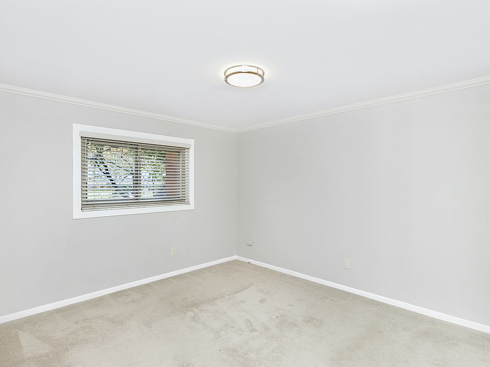 868 N Adams Rd Unit 4, photo 9