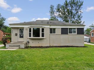 31553 Marblehead Rd, Farmington, MI 48336