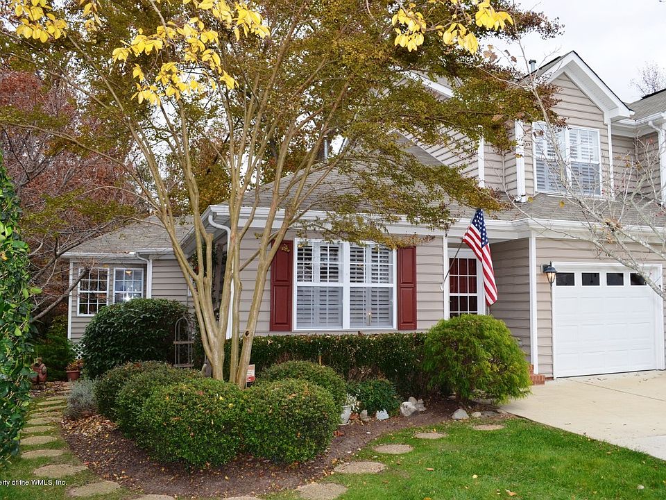 1st image of 709 Commons Way