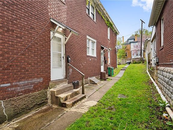 2nd image of 419-421 Rochelle St