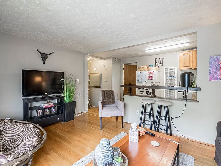 1120-1134 Apollo Pl. — Photo 17