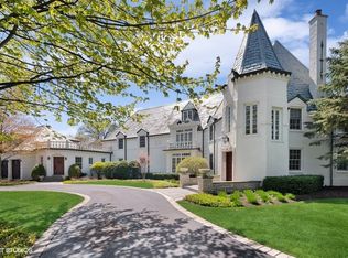 626 Warwick Rd, Kenilworth, IL 60043