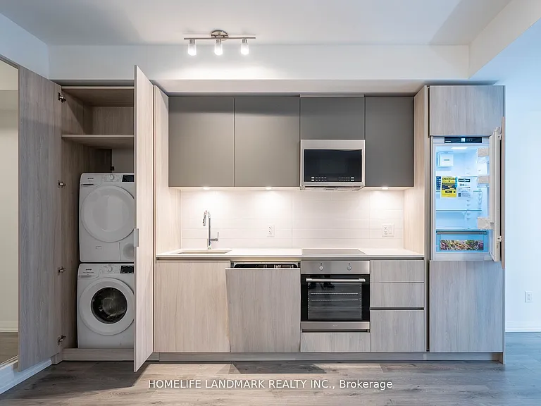 8 Widmer St #601 — Photo 15