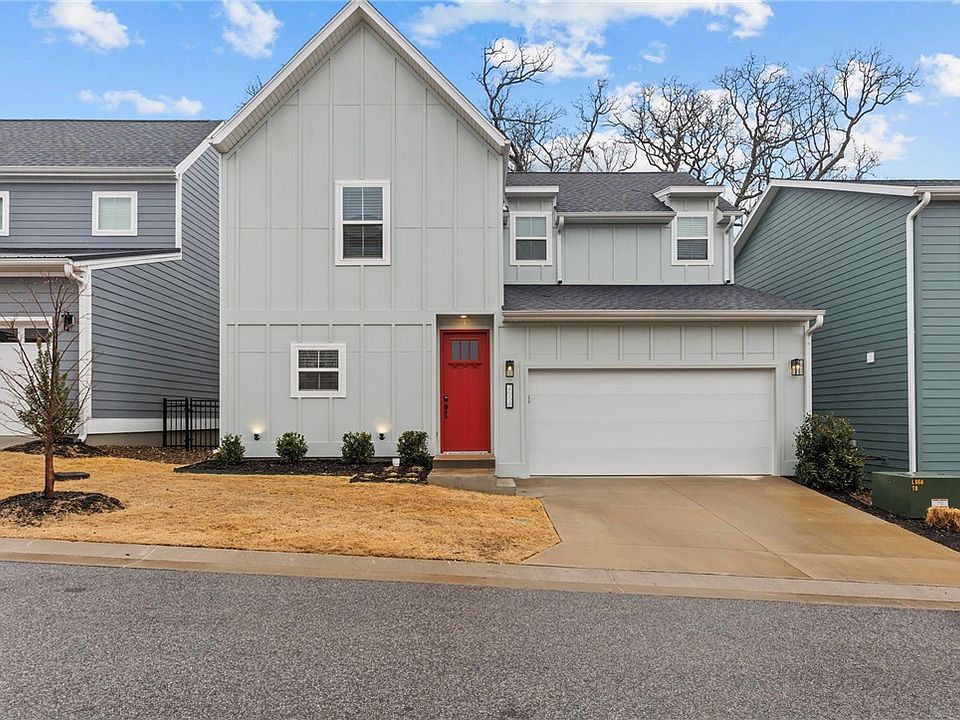 1st image of 2658 N McAllister Aly