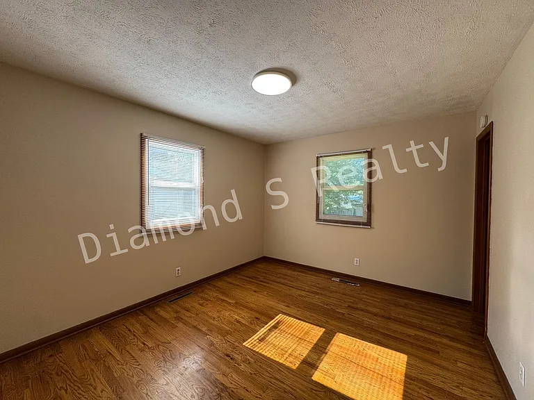 1412 W Berkeley St — Photo 12