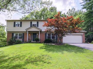 7225 Camargowoods Dr, Cincinnati, OH 45243