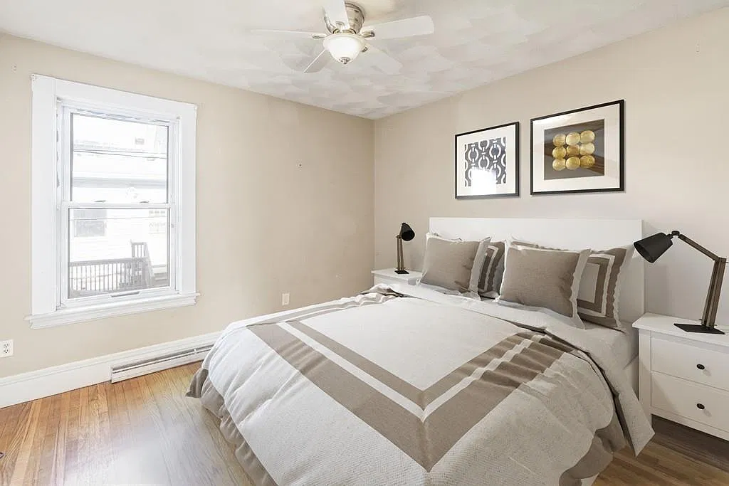 3 bed, 1200 sqft, $3,300 — Photo 2
