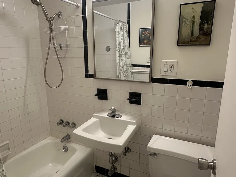 167 W 76th St #GF — Photo 5