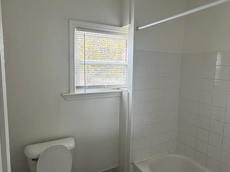 1 Maynard Ct — Photo 9