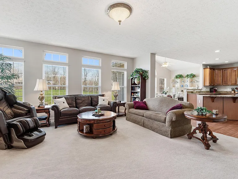 Forest Oaks Dr — Photo 32
