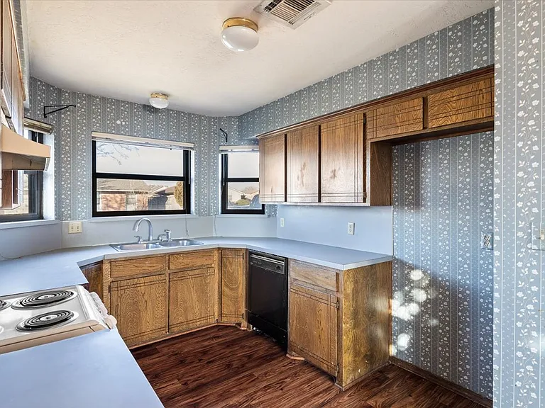 3916 SW Mesquite Dr — Photo 4