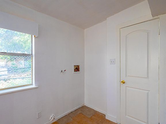 4th image of 1501 Mercer St
