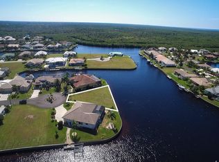 300 Segovia Dr, Punta Gorda, FL 33950