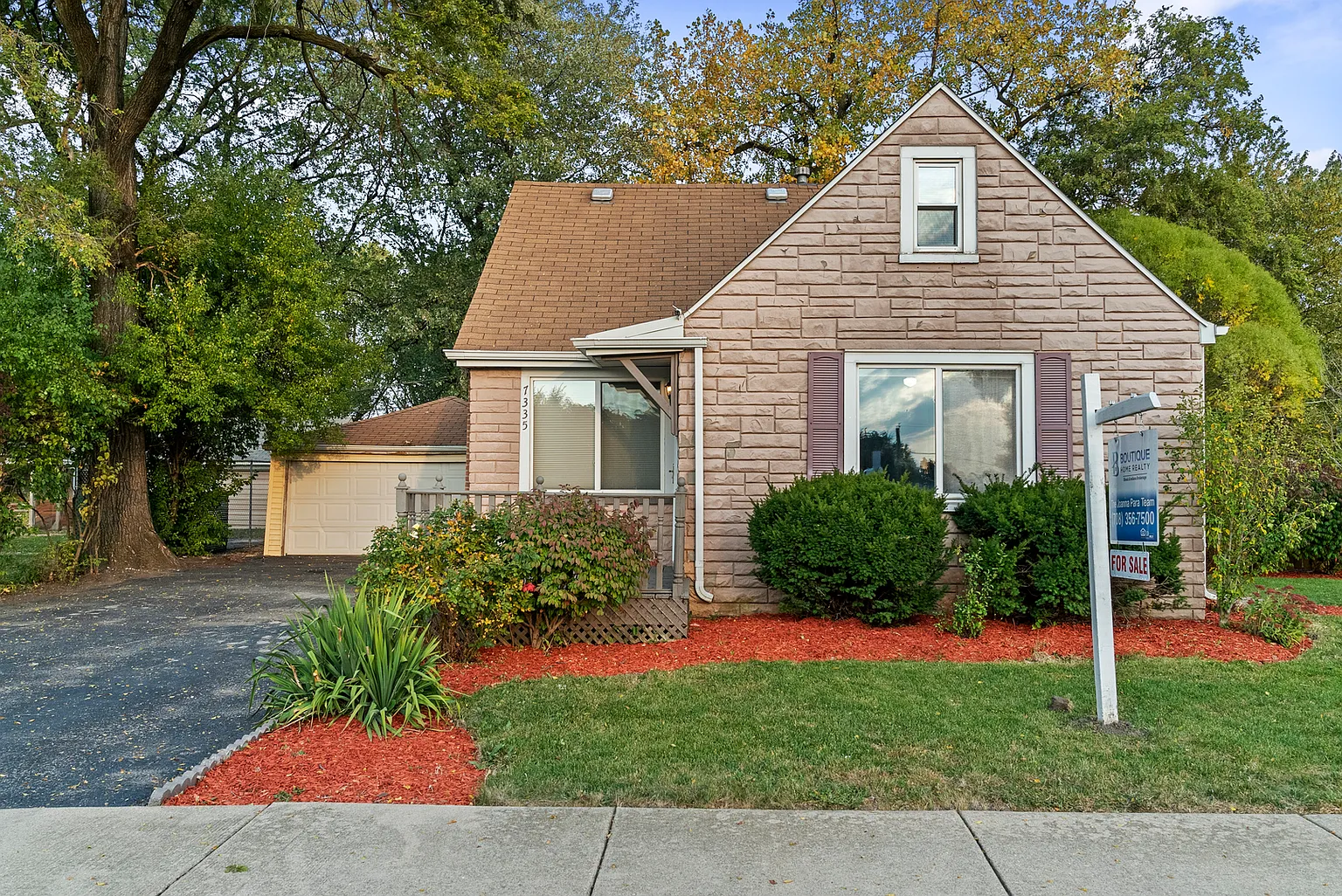 7335 S Oketo Ave photo 1