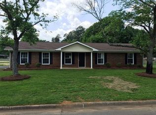 103 Evergreen Pl SW, Calhoun, GA 30701