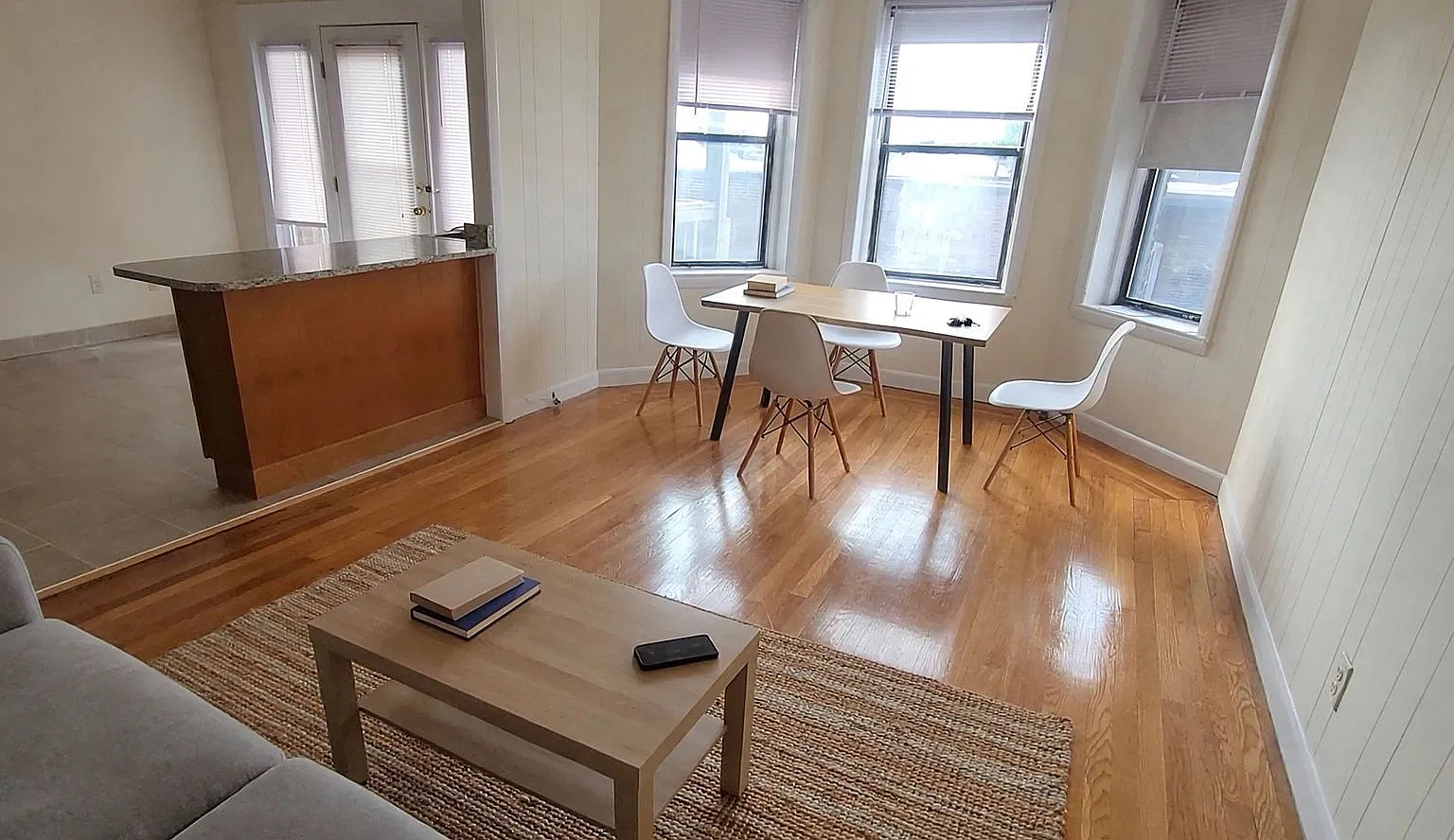 1126 Commonwealth Ave — Photo 3