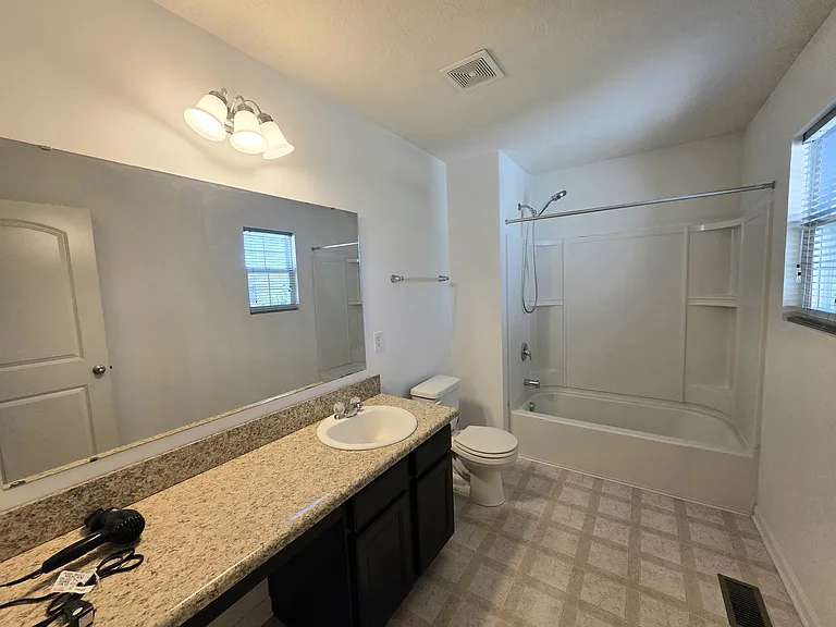 2313 Shadow Bend Dr — Photo 17