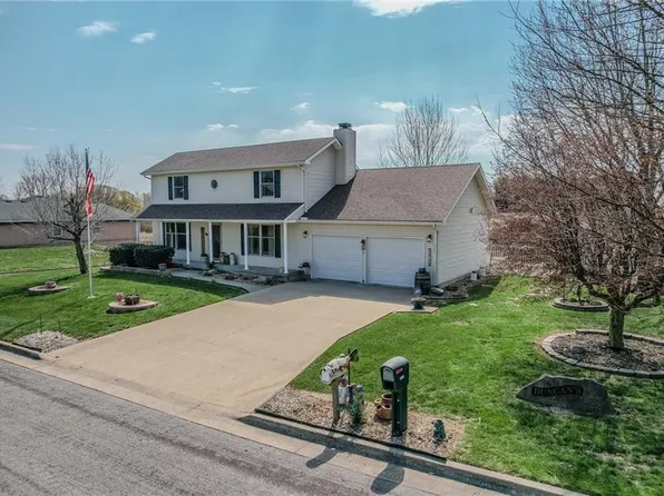 12114 Brooke Dr, Lexington, MO 64067