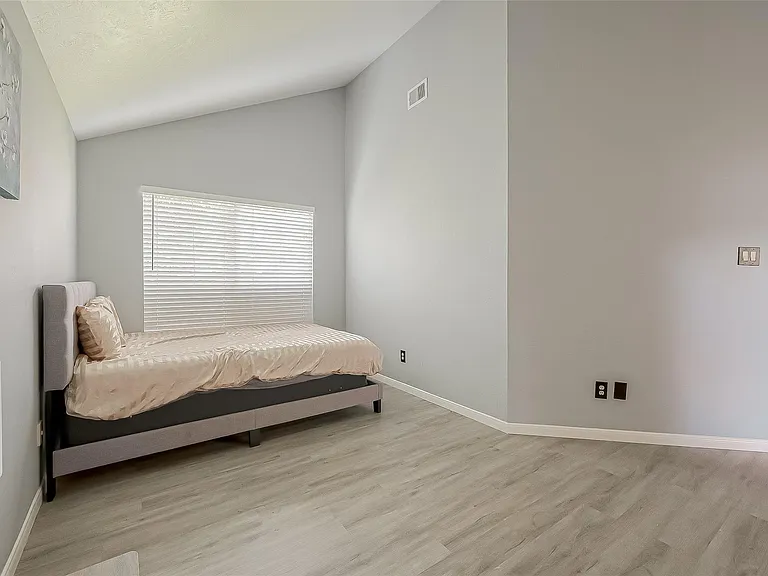 9310 Corner Oaks Ln — Photo 25