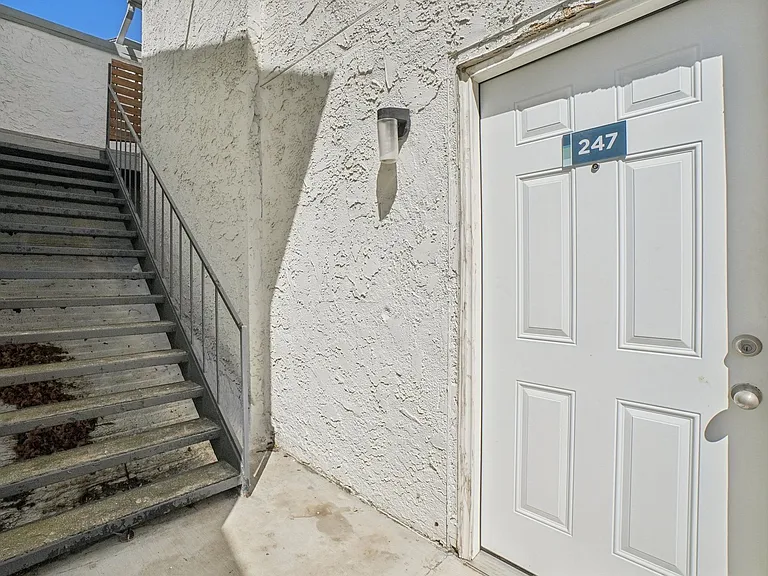 Don't Miss Out Biltmore Homes Leasing Fast — Photo 96